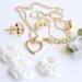 How Do Fashion Trends Influence Jewelry Designs